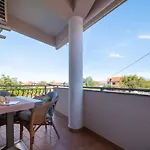 Apartments Zaton Lägenhet *
