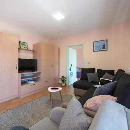 Apartments Zaton *
