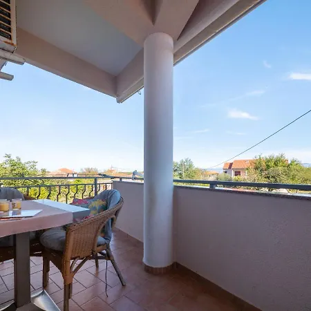 Apartments Zaton Apartment *