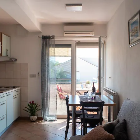 Apartments Zaton Daire *
