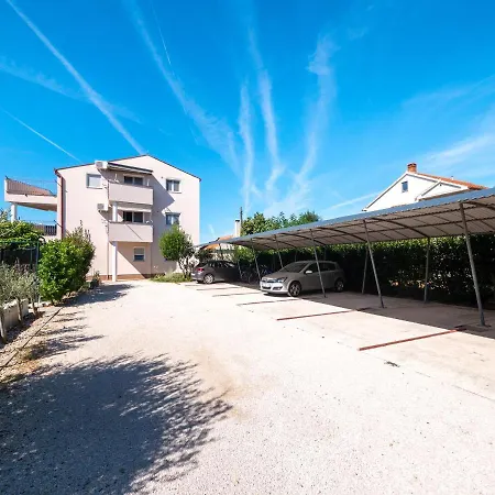 Apartments Zaton * Zaton (Zadar)