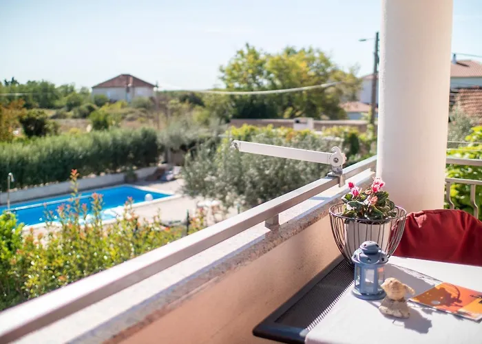 Apartments Zaton *