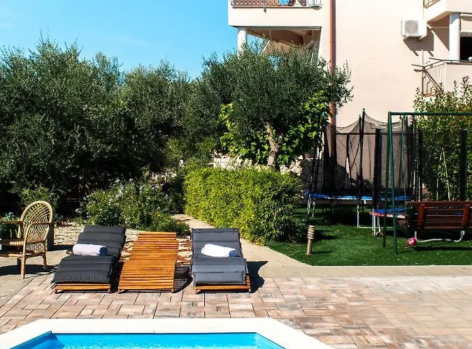 Apartments Zaton דירה *